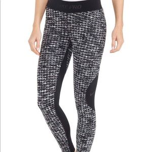Nike Pro Hyper Warm